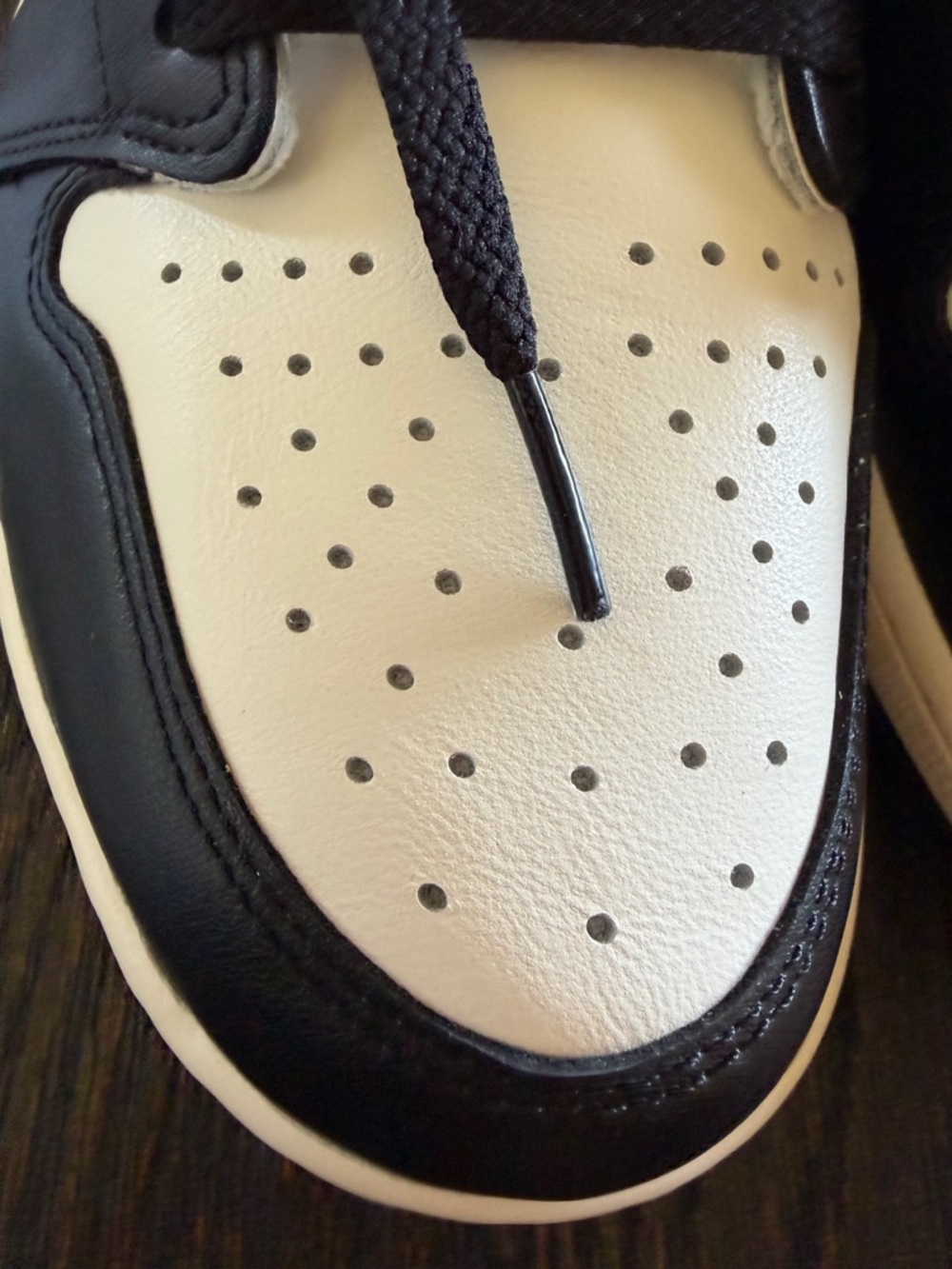 Air Jordan Retro 1 OG Low Mocha Size 12 - new - Picture 5 of 10